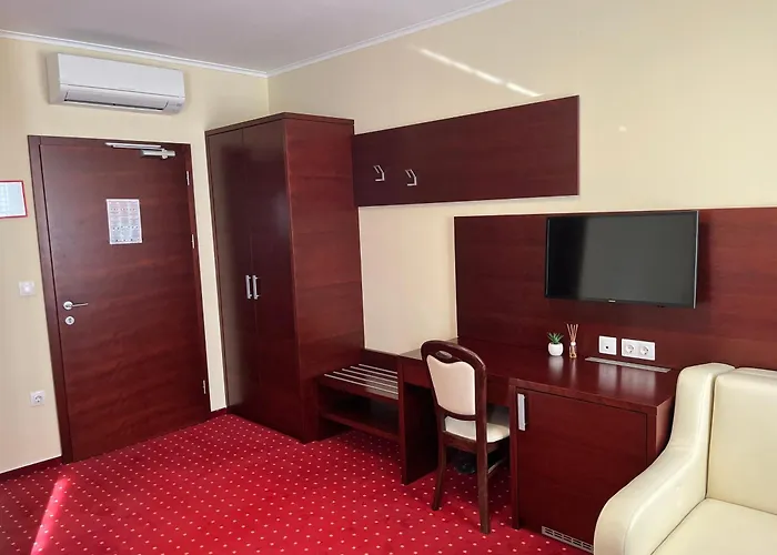 Prenocisca Zvezda ゲストハウス リュトメル